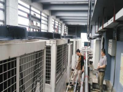 麦克维尔水冷冷水机组 ER04故障码是什么问题及解决办法